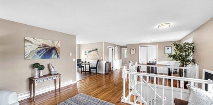 116 Bostwick Ln, Chicopee