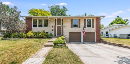 6813 Roberts Drive, Woodridge