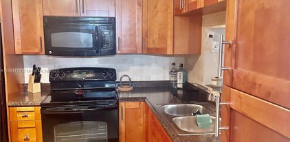 401 Ne 14th Ave Unit #103, Hallandale Beach