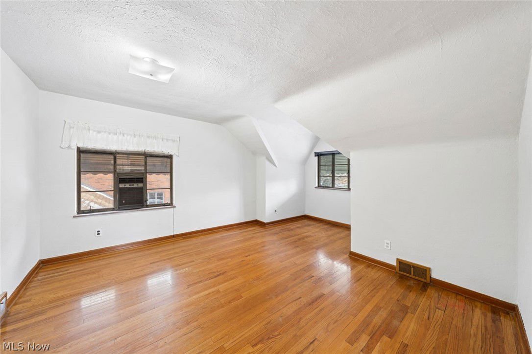 6414 Hollywood Drive, Parma, 44129