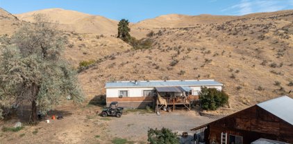 7724 Nahahum Canyon Road, Cashmere