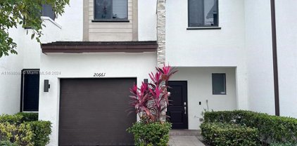 20661 Ne 2nd Ct Unit #20661, Miami