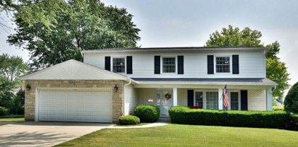 1715 N Stratford Road, Arlington Heights