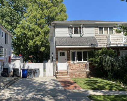 77 Taunton Street, Staten Island