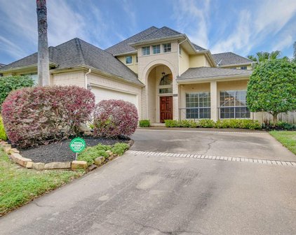 205 Lago Vista Street, Kemah