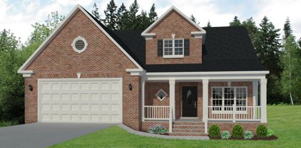 550 Spring Grove  Dr, Vinton