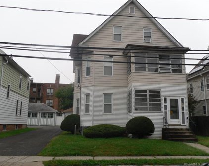77-79 Rowe Avenue, Hartford