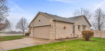 11574 CANTERBURY, Sterling Heights