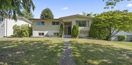 6295 Napier Street, Burnaby