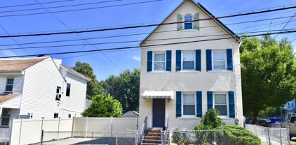 109 Lafayette Avenue, Staten Island