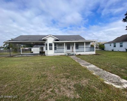 1015 Live Oak Avenue, Pascagoula