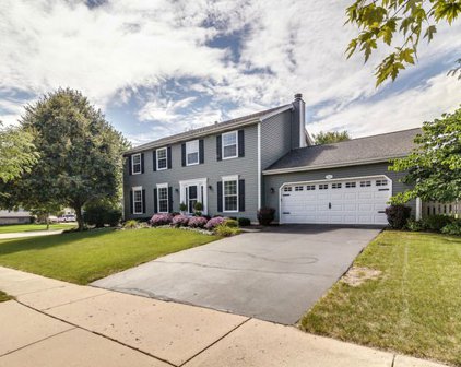 910 Linda Drive, Algonquin