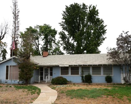 1111 18th, Delano