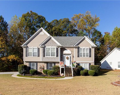 2626 General Lee Court, Buford