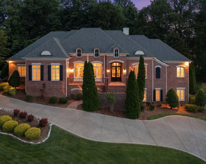 9 Crooked Stick Ln, Brentwood