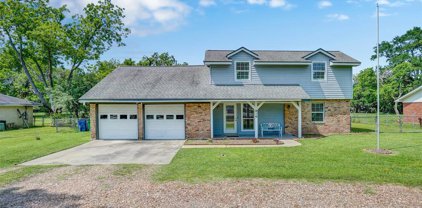 816 W Mulberry Street, Angleton