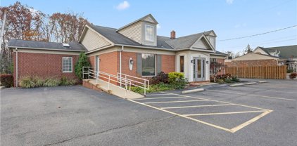 258 E Garfield Road, Aurora