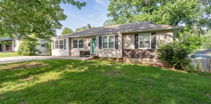 5527 Barton Lane, Shawnee