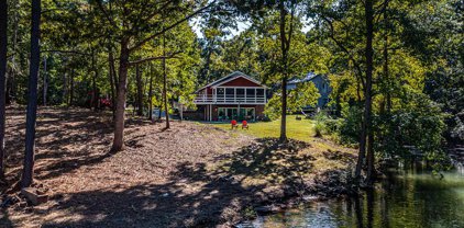 385 Cow Shed Road, Lancaster