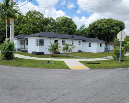 2800 Nw 4th St, Miami