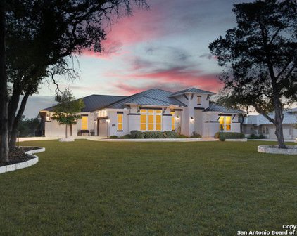 2342 Geneseo Oaks, New Braunfels