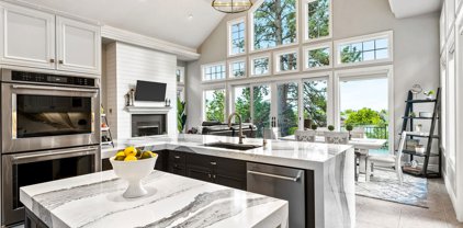275 N Crestview Terrace, Bigfork