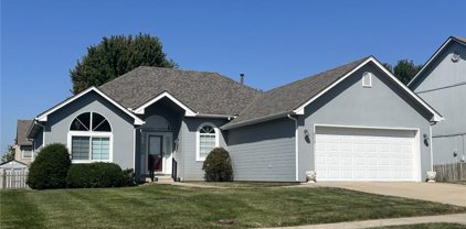 2237 NE Maybrook Drive, Blue Springs