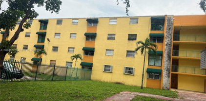 606 W 81st St Unit #329, Hialeah