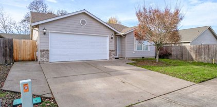 474 Breezy Wy, Albany
