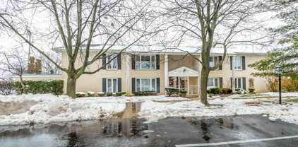 1306 S New Wilke Road Unit #2D, Arlington Heights