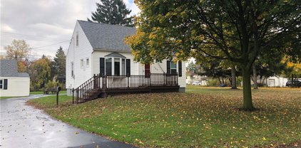 280 Harding Road, Amherst