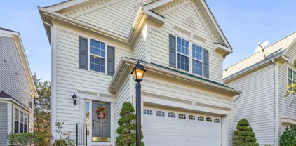 6742 Sycamore Park Dr, Haymarket