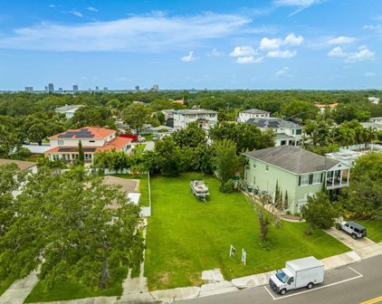 834 S Davis Boulevard, Tampa