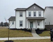 336 Lincoln Circle W, Fortville image