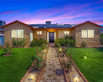 11006 1008 Woodley Avenue, Granada Hills