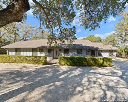 1825 Bottle Springs Rd, Bandera