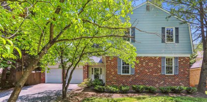 8613 Long Acre Ct, Bethesda