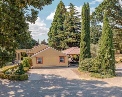 8455 Wallace Rd, Salem