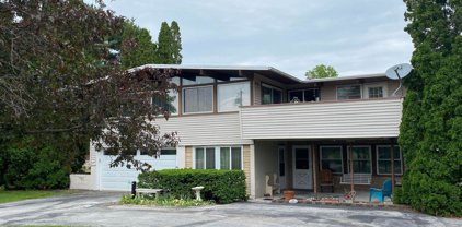 9086  Glenmark  Drive, Burlington