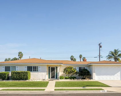 2233 W Farlington Street, West Covina