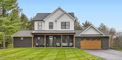 912 Lorraine Dr, Finksburg