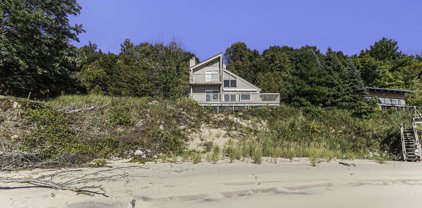 8581 S Surfside Drive, Montague