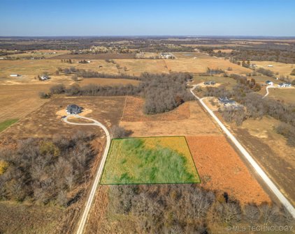 2 E 121st Street S, Coweta