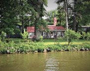 Walnut Island, Belle Center image