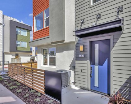 700 Starfish LN, Foster City