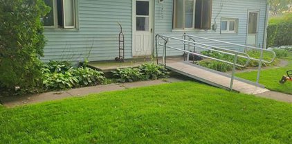 48606 Jefferson Ave., Chesterfield Twp