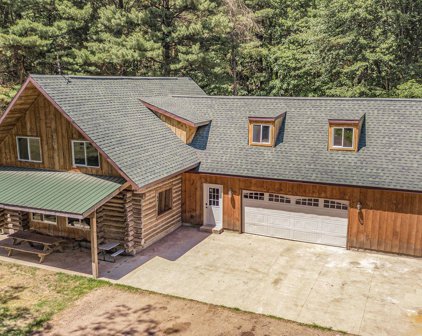 2567 Crockery Shores Road, Casnovia