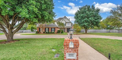 1010 Summer Field  Circle, Mcgregor