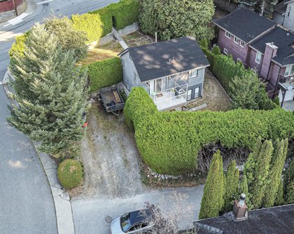 301 Mariner Way, Coquitlam