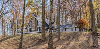 151 Bollinger Rd, Elverson